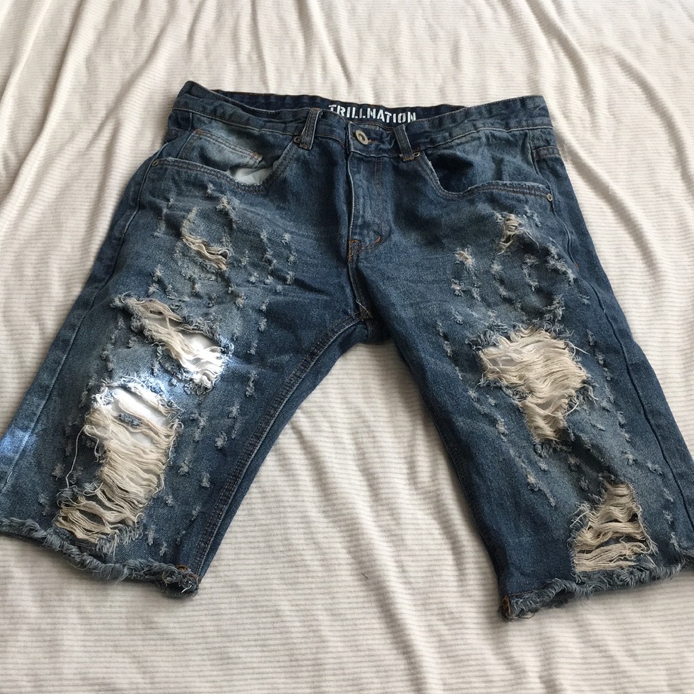 Trilnation jean shorts